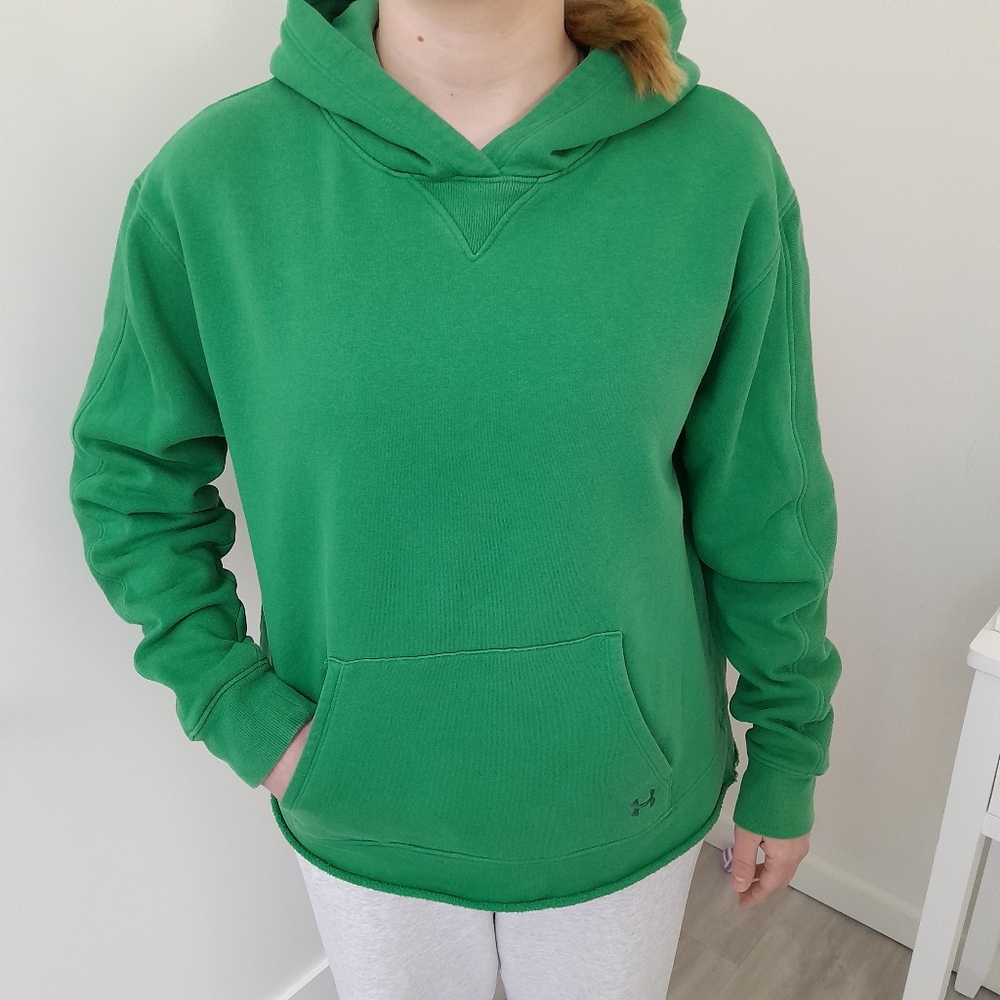 Under Armour Women's Green Hoddie Size Medium